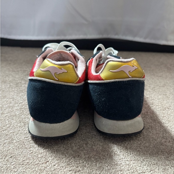 kangaROOS Pink and Navy Sneakers with White Accents - Picture 4 of 4
